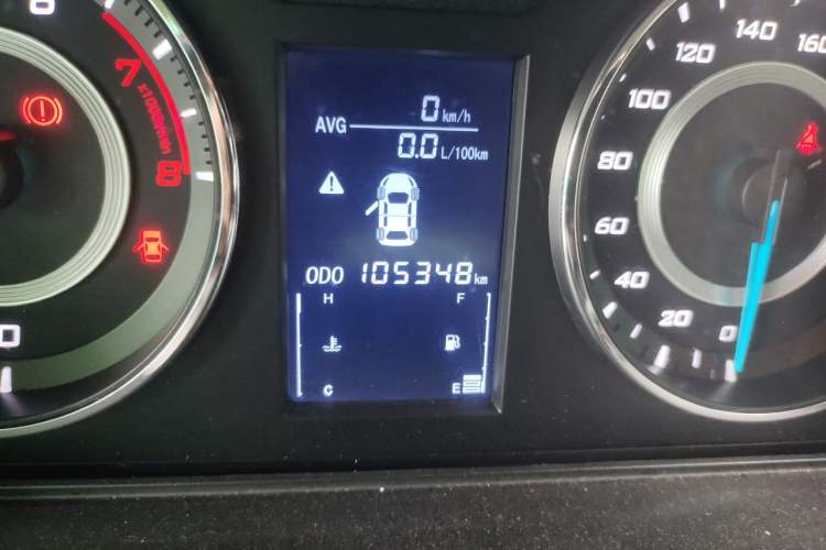 Used Soueast V5 Lingzhi 2015 Plus 1.5L Manual Smart Edition Odometer Close Up