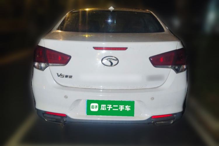 Used Soueast V5 Lingzhi 2015 Plus 1.5L Manual ZhiZun Version Rear