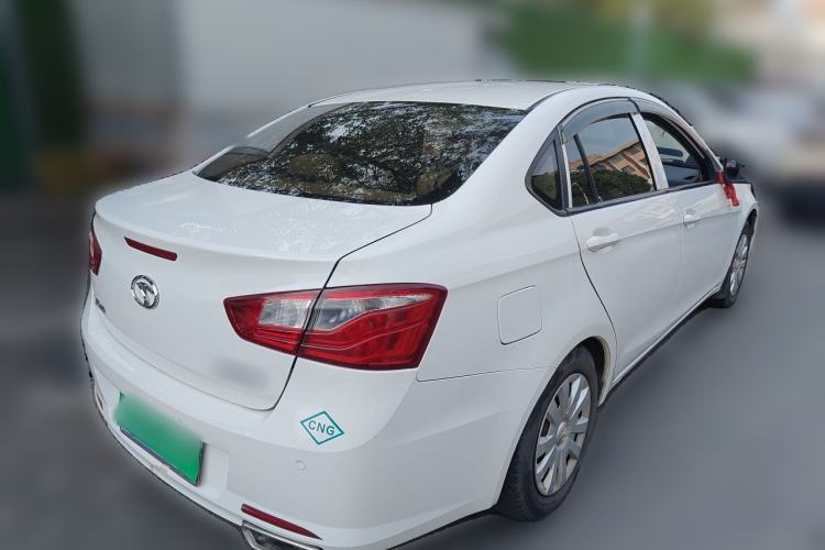 Used Soueast V5 Lingzhi 2015 1.5L Manual Classic Edition Rear Right 45 Deg