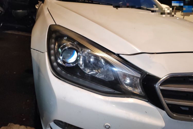 Used Soueast V5 Lingzhi 2015 Plus 1.5L Manual ZhiZun Version Right Front Headlight