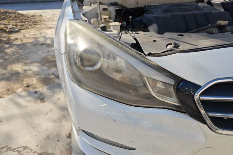 Used Soueast V5 Lingzhi 2015 Plus 1.5L Manual Smart Edition Right Front Headlight