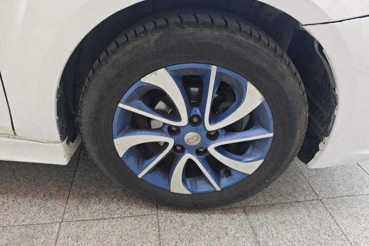 Used Soueast V5 Lingzhi 2015 Plus 1.5L Manual Jazz Model Right Front Wheel Hub