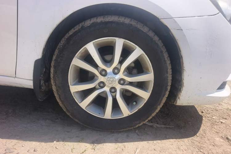 Used Soueast V5 Lingzhi 2015 Plus 1.5L Manual ZhiZun Version Right Front Wheel Hub