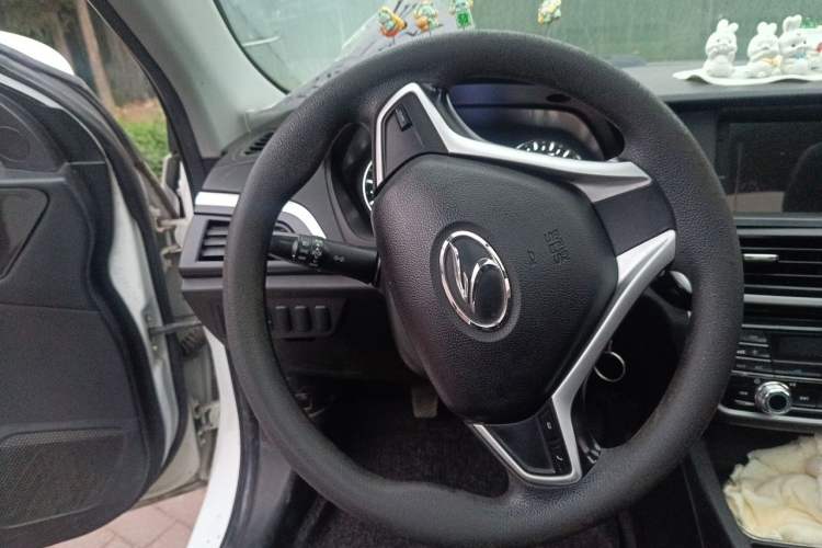 Used Soueast V5 Lingzhi 2015 Plus 1.5L Manual Smart Edition Steering Wheel