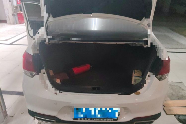 Used Soueast V5 Lingzhi 2015 Plus 1.5L Manual Smart Edition Trunk