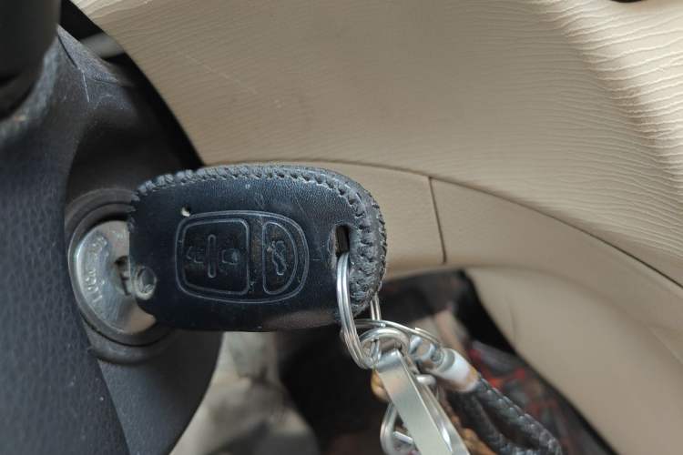 Used Soueast V5 Lingzhi 2015 1.5L Manual Classic Edition Vehicle Key