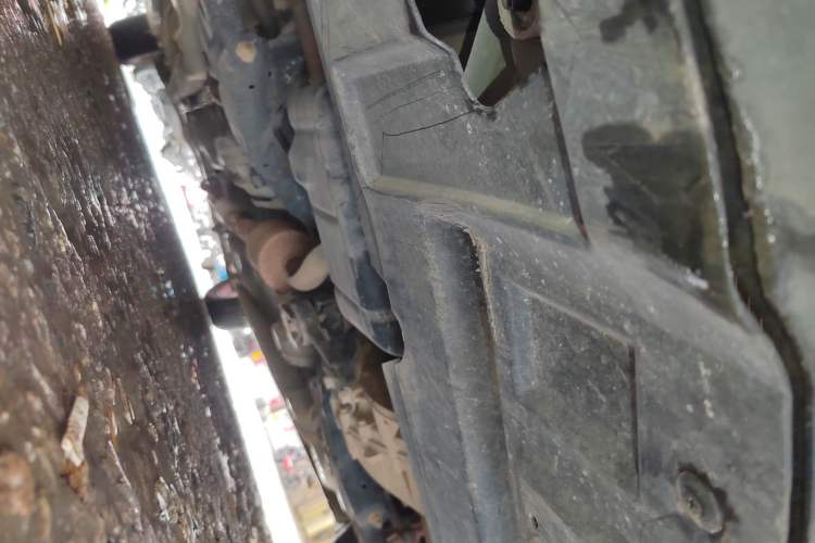 Used Soueast V5 Lingzhi 2016 plus 1.5L manual roll type Chassis Front