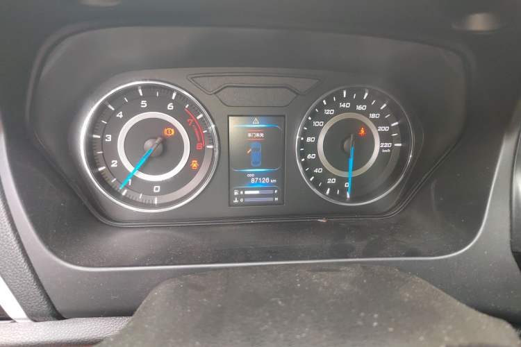 Used Soueast V5 Lingzhi 2016 plus 1.5L manual roll type Instrument Cluster