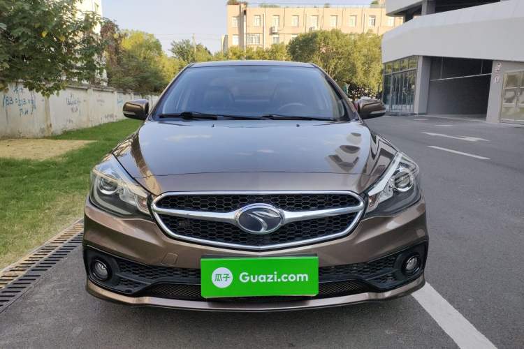 Used Soueast V5 Lingzhi 2017 1.5L Manual New Generation Model Exterior 1