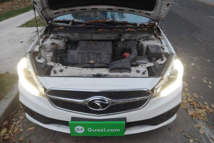 Used Soueast V5 Lingzhi 2017 1.5L Manual New Elite Model Engine Bay