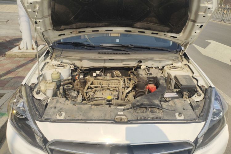 Used Soueast V5 Lingzhi 2017 1.5L Manual New Generation Model Engine Bay