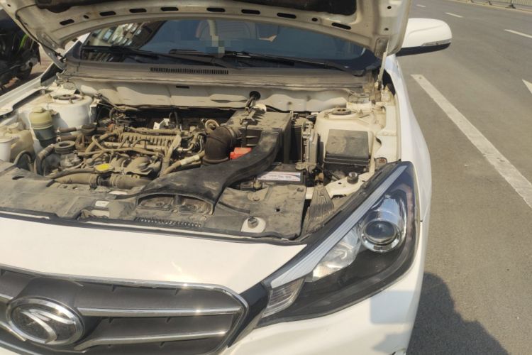 Used Soueast V5 Lingzhi 2017 1.5L Manual New Generation Model Engine Bay Left