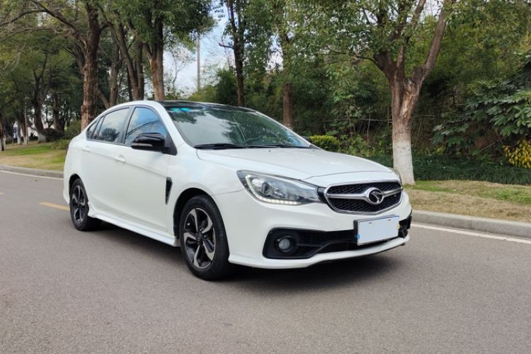 Used Soueast V5 Lingzhi 2017 1.5L Manual New Elite Model Exterior 2