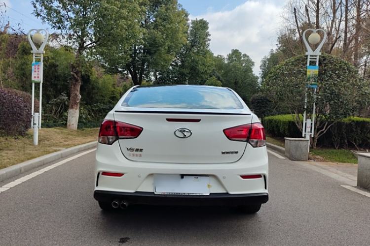 Used Soueast V5 Lingzhi 2017 1.5L Manual New Elite Model Exterior 4