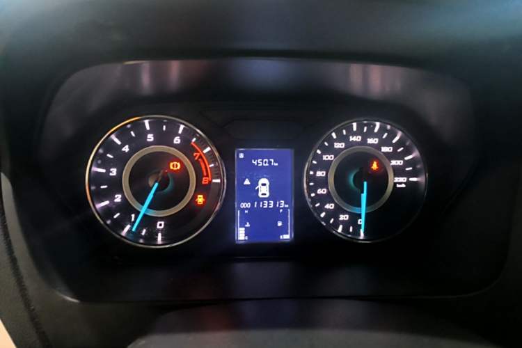 Used Soueast V5 Lingzhi 2017 1.5L Manual New Elite Model Instrument Cluster