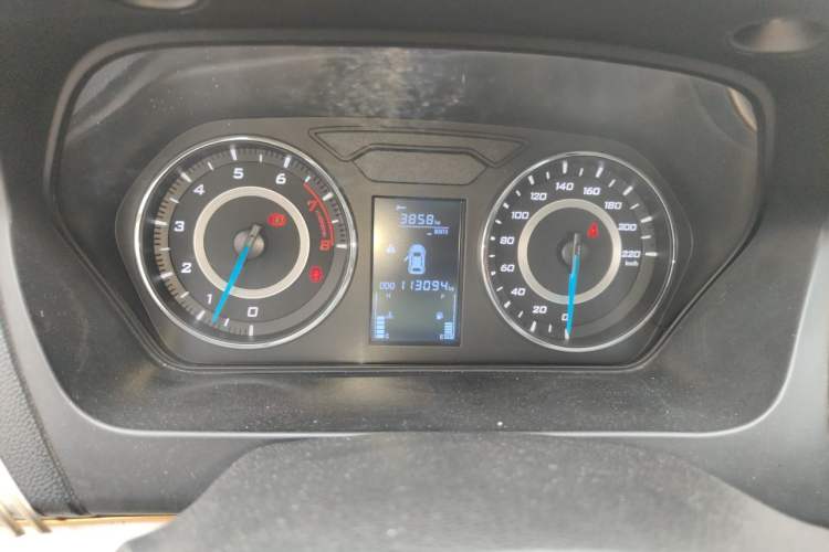 Used Soueast V5 Lingzhi 2017 1.5L Manual New Elite Model Instrument Cluster
