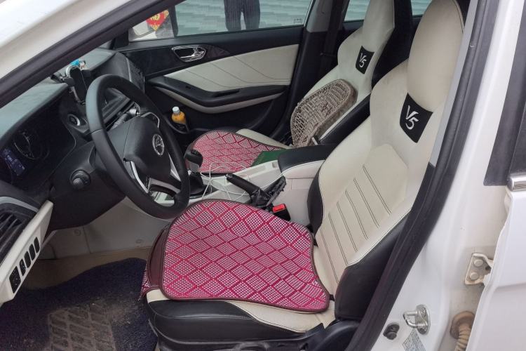 Used Soueast V5 Lingzhi 2017 1.5L Manual New Elite Model Left Front Seat