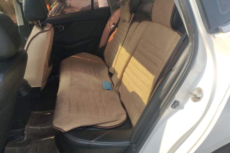 Used Soueast V5 Lingzhi 2017 1.5L Manual New Generation Model Left Rear Seat