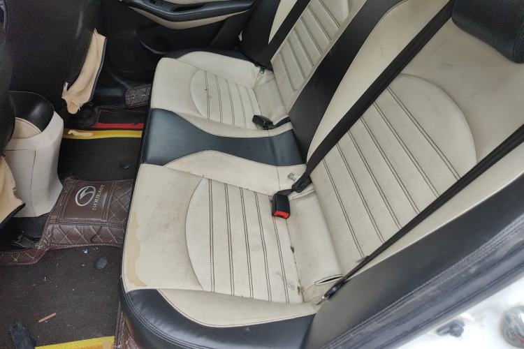 Used Soueast V5 Lingzhi 2017 1.5L Manual New Elite Model Left Rear Seat
