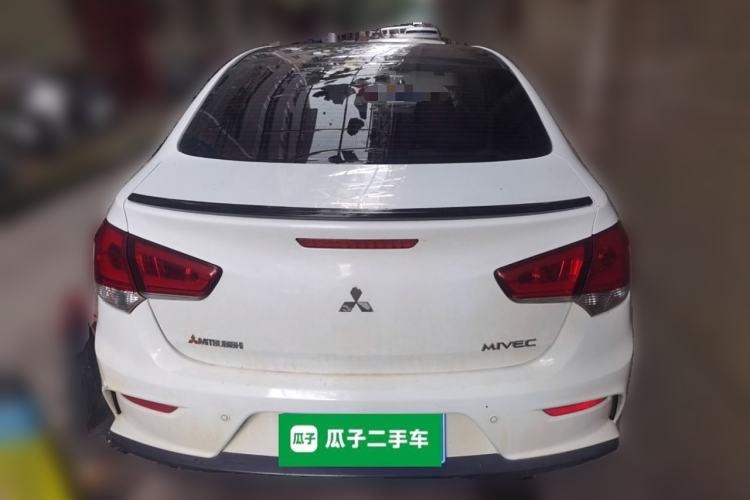 Used Soueast V5 Lingzhi 2017 1.5L Manual New Elite Model Rear