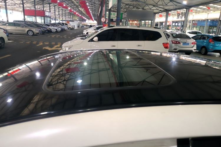 Used Soueast V5 Lingzhi 2017 1.5L Manual New Elite Model Roof