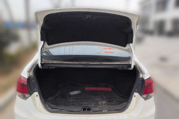 Used Soueast V5 Lingzhi 2017 1.5L Manual New Elite Model Trunk