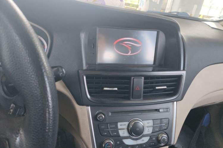 Used Soueast V6 Lingshi 2013 1.5L Manual Standard Edition Audio And AC Panel
