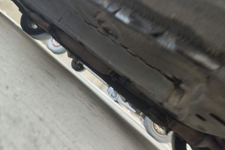 Used Soueast V6 Lingshi 2013 1.5L Manual Standard Edition Chassis Front Right