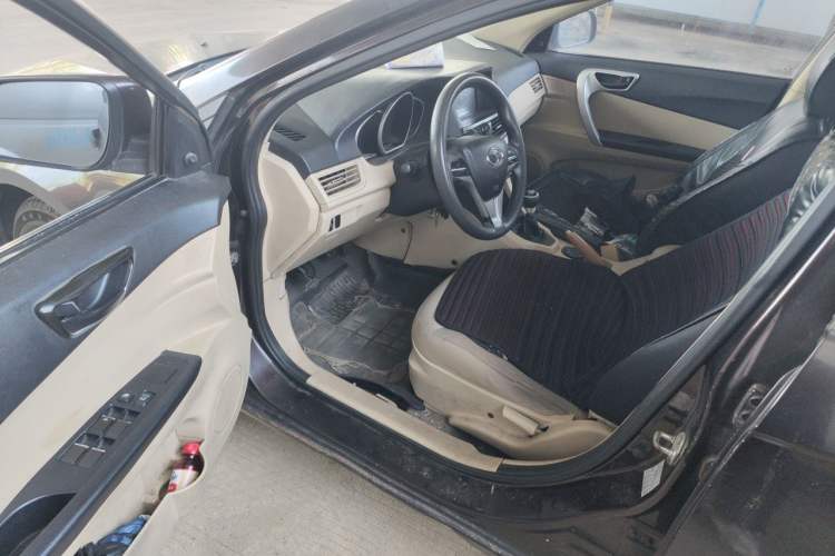 Used Soueast V6 Lingshi 2013 1.5L Manual Standard Edition Driver Seat