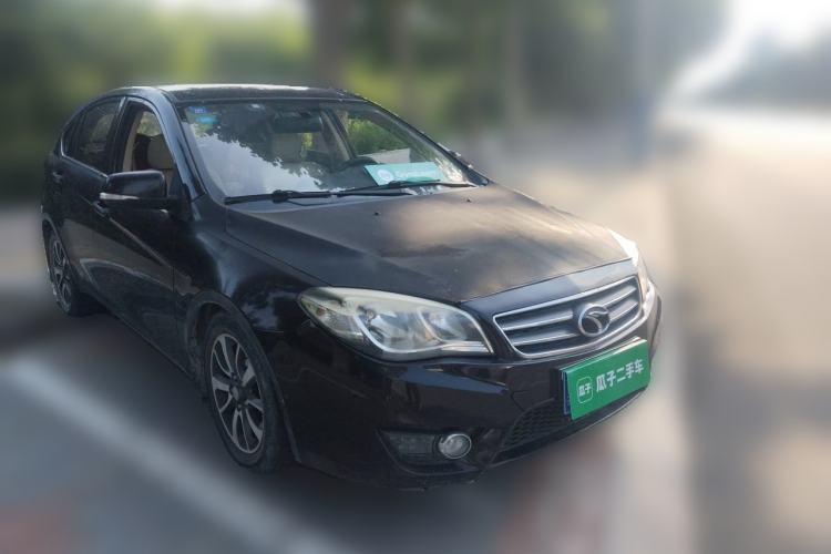 Used Soueast V6 Lingshi 2013 1.5L CVT Luxury Edition Front Right 45 Deg