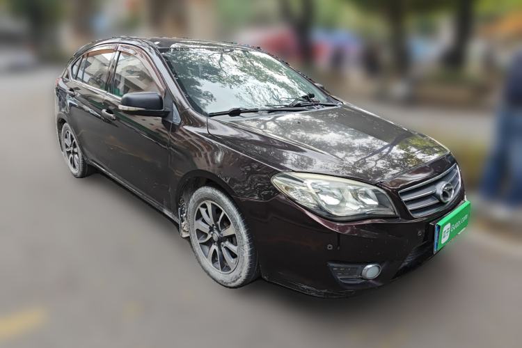 Used Soueast V6 Lingshi 2013 1.5L Manual - Women's Edition Front Right 45 Deg