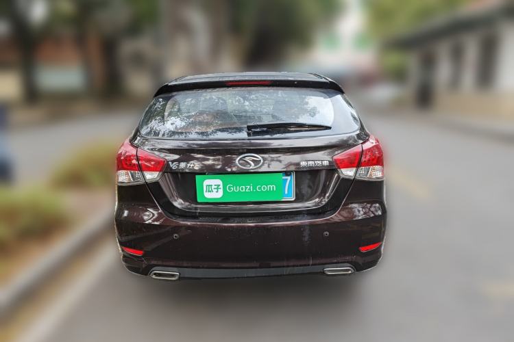 Used Soueast V6 Lingshi 2013 1.5L Manual - Women's Edition Rear
