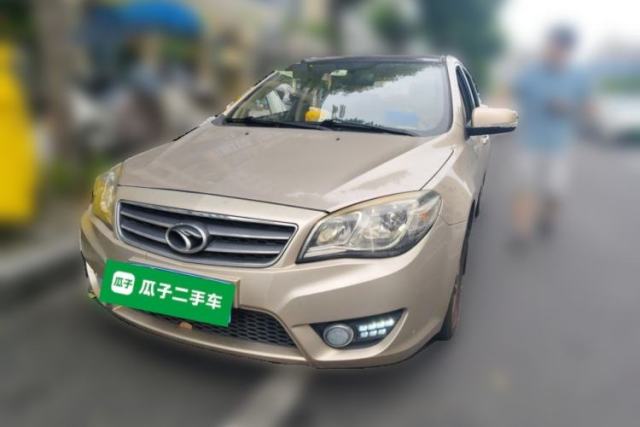 Ojetý Soueast V6 Lingshi 2013 1.5L CVT Luxury Edition