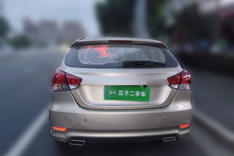 Used Soueast V6 Lingshi 2013 1.5L CVT Luxury Edition Rear