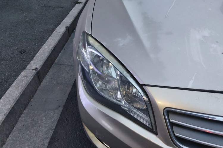 Used Soueast V6 Lingshi 2013 1.5L CVT Luxury Edition Right Front Headlight