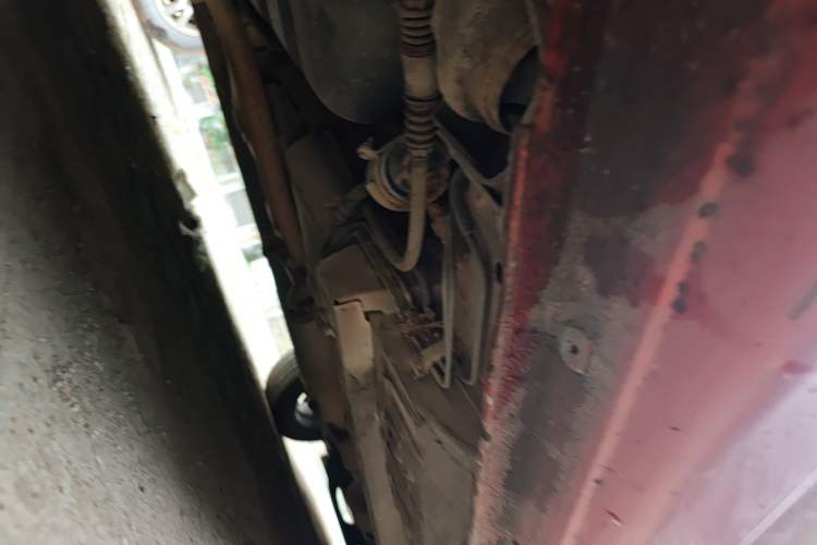 Used Soueast V6 Lingshi 2013 1.5L Manual Comfort Edition Chassis Rear Right