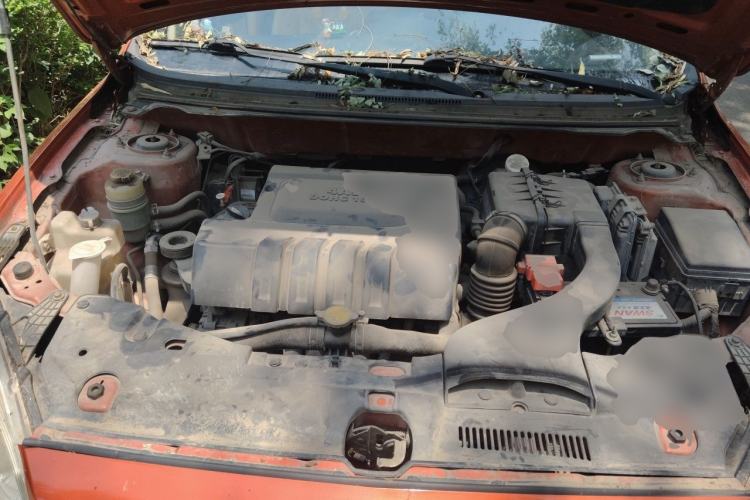 Used Soueast V6 Lingshi 2013 1.5L CVT Luxury Edition Engine Bay