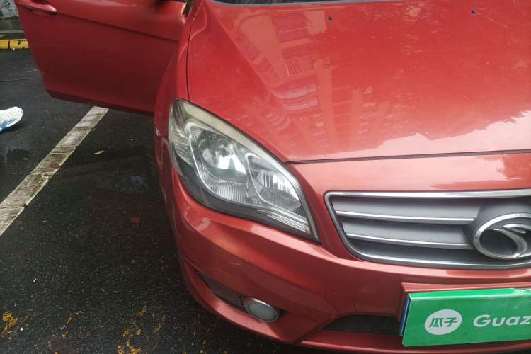 Used Soueast V6 Lingshi 2013 1.5L Manual Comfort Edition Right Front Headlight