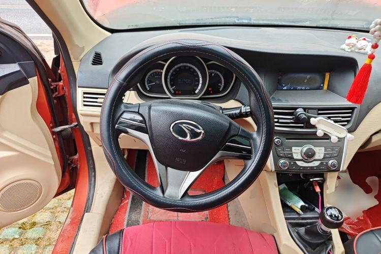 Used Soueast V6 Lingshi 2013 1.5L Manual Comfort Edition Steering Wheel
