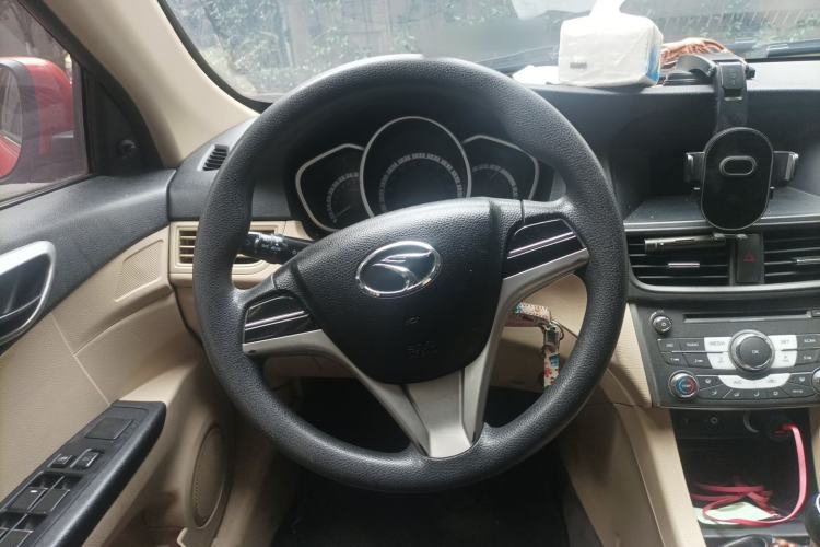 Used Soueast V6 Lingshi 2013 1.5L Manual Comfort Edition Steering Wheel