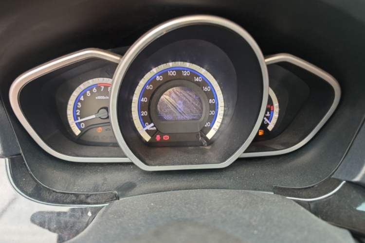 Used Soueast V6 Lingshi 2013 1.5L Manual Luxury Edition Instrument Cluster