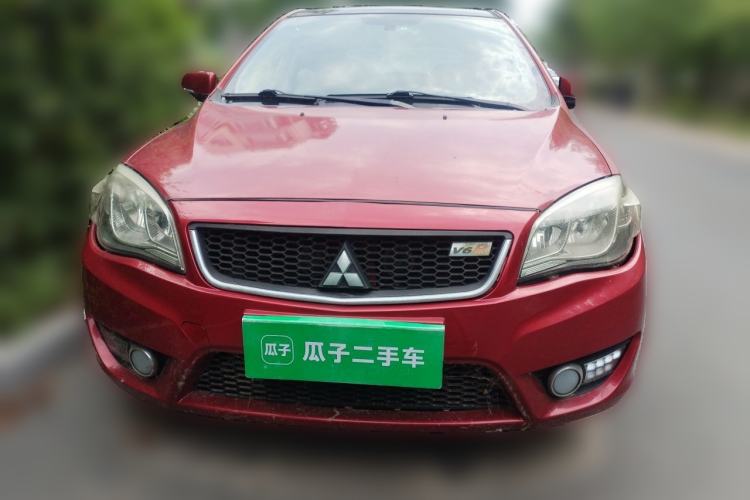 Used Soueast V6 Lingshi 2013 1.5L CVT Luxury Edition for Women Front