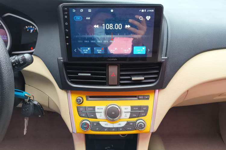 Used Soueast V6 Lingshi 2013 1.5L Manual Comfort Edition Audio And AC Panel