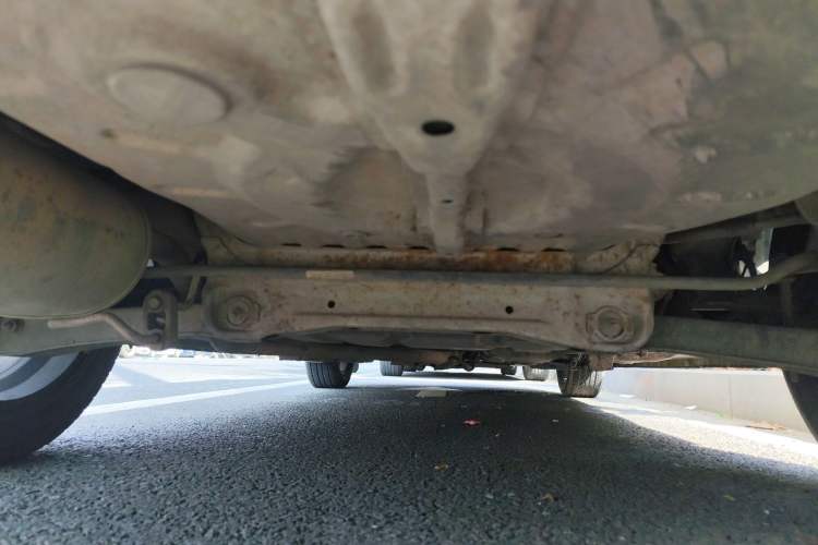 Used Soueast V6 Lingshi 2013 1.5L Manual Comfort Edition Chassis Rear