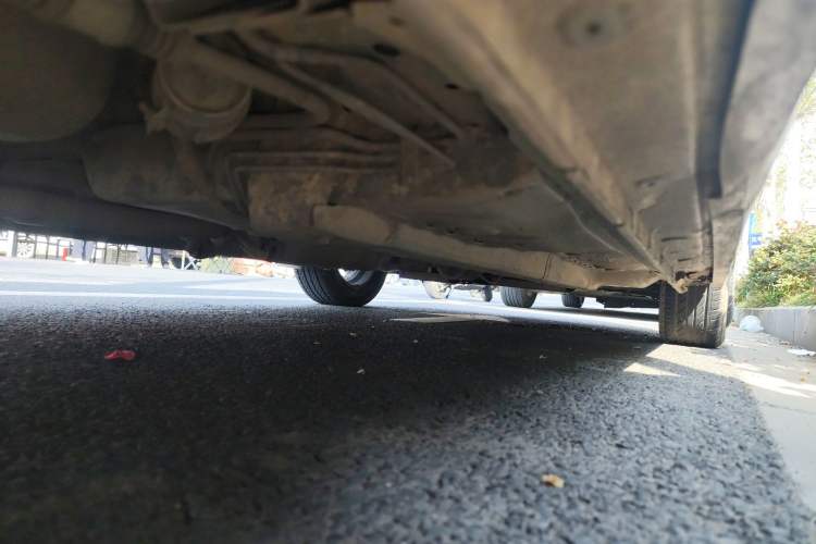 Used Soueast V6 Lingshi 2013 1.5L Manual Comfort Edition Chassis Rear Right