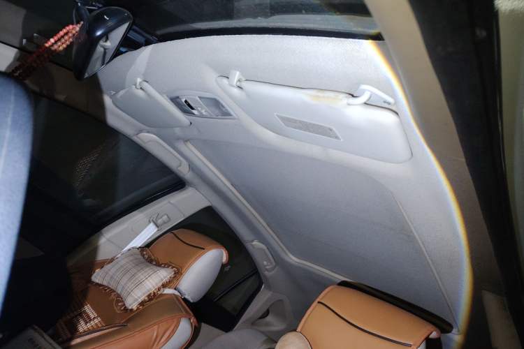 Used Soueast V6 Lingshi 2013 1.5L Manual Comfort Edition Headliner