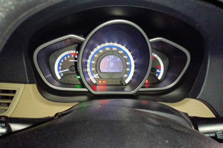 Used Soueast V6 Lingshi 2013 1.5L CVT Luxury Edition Instrument Cluster