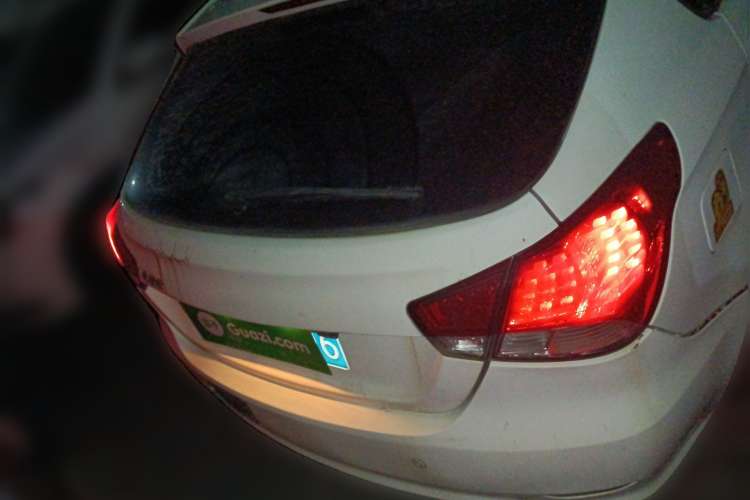 Used Soueast V6 Lingshi 2013 1.5L CVT Luxury Edition Rear