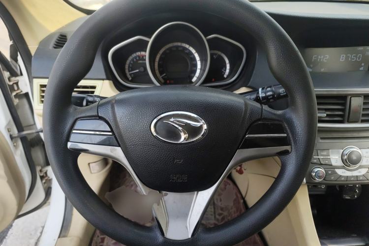 Used Soueast V6 Lingshi 2013 1.5L Manual Comfort Edition Steering Wheel