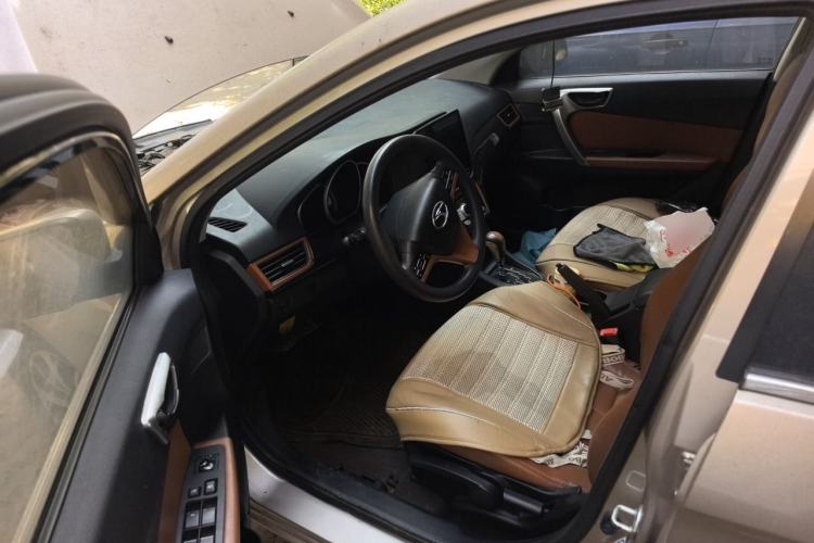 Used Soueast V6 Lingshi 2013 1.5L CVT Flagship Edition Driver Seat